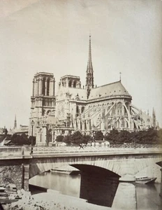 Notre-Dame de Paris, Tirage albuminé d'époque c.1877 - Foto 1 di 3