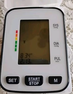 Wrist Type Fully Automatic Blood Pressure Monitor JoyTech DBP-2141 Works Great - Picture 1 of 4