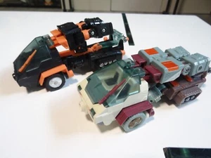 LOT OF 2 Transformers 2004 2005 Universe KB Toys Exclusive Deluxe SNOW CAT H#7 - Picture 1 of 5