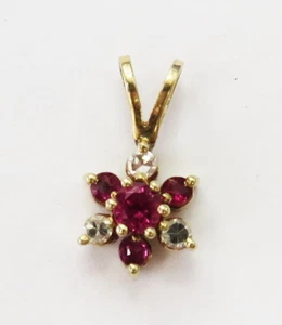 14k Yellow Gold Ruby and Diamond Cluster Charm Necklace Pendant ~ 1.0g - Picture 1 of 4