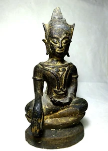 Ancienne statue de Bouddha thaïlandais en bronze XVIe siècle - Photo 1/12