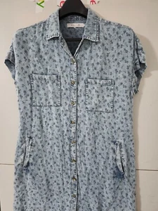 Billy T Dress Womens M Blue Ditsy Shirt Button Up Denim Mini Short Sleeve Floral - Picture 1 of 20