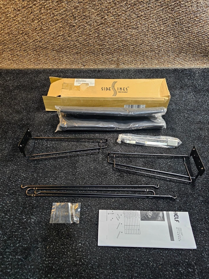 Martelo de pano inclinável Rev-A-Shelf - Preto CTOHSL-24-1 laterais 24"" - Imagem 1 de 4