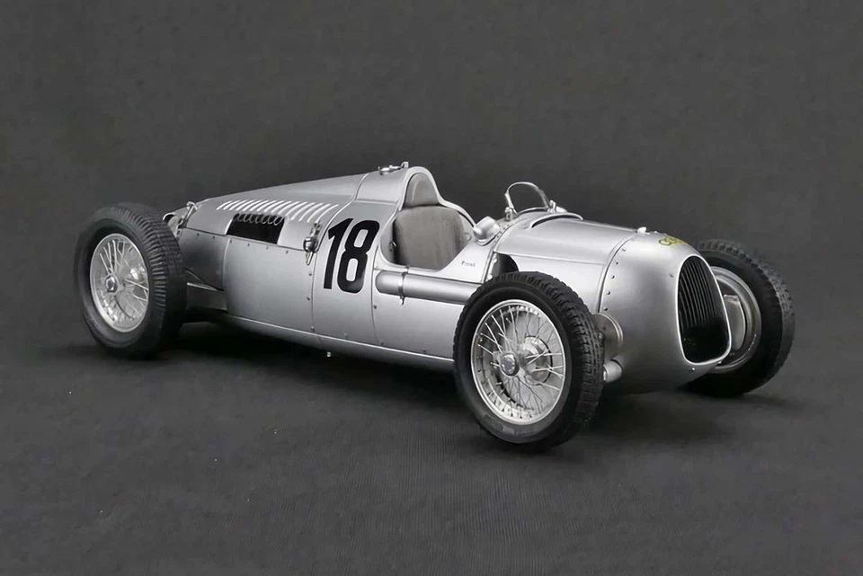 CMC Auto Union Type C #18, Eifel Race 1936 1/18. M-161 - Bild 1 von 4