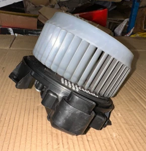 2009-2005 TOYOTA PRIUS PLUS 1.8 HYBRID HEATER BLOWER MOTOR FAN 272700-8073 - Picture 1 of 6