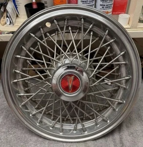 Used Wire Wheel Cover/Hubcap Fits 85-86 Pontiac Parisienne **May Fit Others** - Picture 1 of 10
