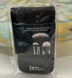 It Cosmetics Brushes for Ulta - 3 Piece Face & Eye Travel Brush Set - Picture 1 of 3