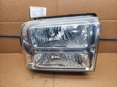 Compuesto de faros de pasajero para camioneta Ford F250SD 05-07 757422 Foto 1 de 2