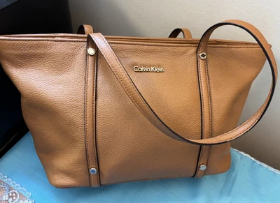 CALVIN KLEIN Shoulder Tote 15.5" X 9"   NWOT - Image 1 of 4