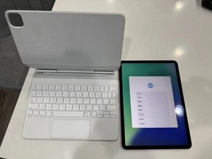 iPad Pro 11-inch, Wi-Fi 64GB With Apple Magic Keyboard - Picture 1 of 9