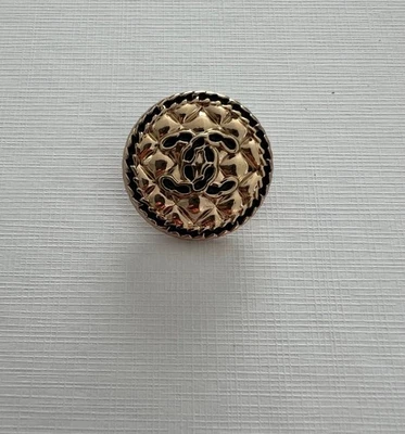 CHANEL Metal Button 25mm - Image 1 of 3