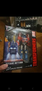Transformers Generations-Titans Return -Diac And Optimus Prime - Picture 1 of 6
