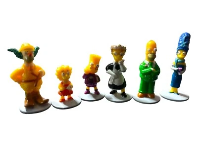 Clue 2002 The Simpsons Character Pawn Movers Board Game Parts Pieces Replacement - Image 1 of 4