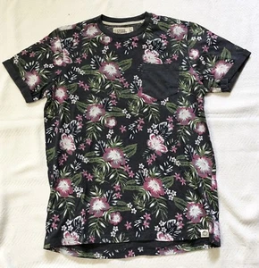 Boys Floral Print T-Shirt With Grey Background Sz S NWOT - Picture 1 of 6
