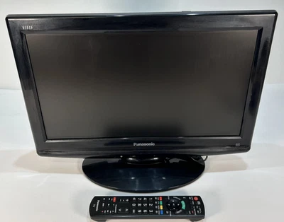 Panasonic Viera TX-L19C20B 19" HD LCD Television, Black with Remote and Stand - Image 1 of 4