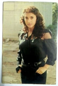 INDIA RARE PICTURE POSTCARD JUHI CHAWLA ACTRESS ORIGINAL BOLLYWOOD # 3769 - Picture 1 of 2