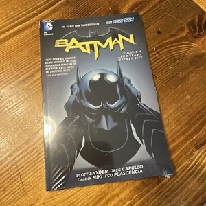 The New 52 DC Comics Batman Vol. 4: Zero Year - Secret City Scott Snyder SEALED - Bild 1 von 9
