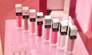 Cle de peau BEAUTE BRILLANT À LÈVRES ÉCLAT Radiant Lip Gloss 8 Shades 7.5g JAPAN - Picture 1 of 24