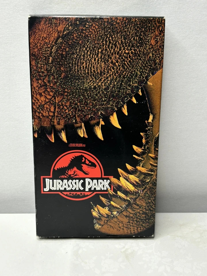 Jurassic Park (1993) VHS Tape – Steven Spielberg Dinosaur Adventure Classic - Image 1 of 4