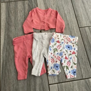 Girls Carter’s Preemie Matching 2 Piece Set Lot Of 4 Shirt & Pants Pink Floral - Picture 1 of 3