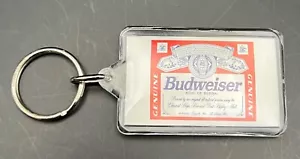 Budweiser King of Beers Etiqueta Acrílico Llavero con Llavero - Nuevo - Imagen 1 de 4