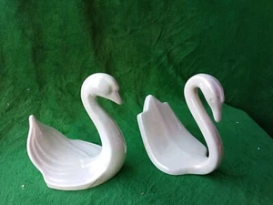 Vintage Porcelain Swan Figurine Set of 2 - Picture 1 of 11