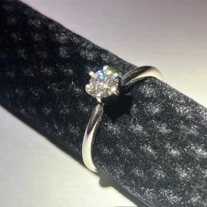 Diamond Solitaire Engagement Ring 0.41CT Round Brilliant Cut - GIA Certified - Picture 1 of 6