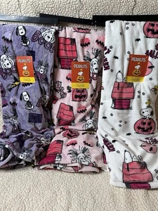 3 New Peanuts Berkshire Pink Halloween Throw Blanket 50x70 NWT Snoopy Spooky - Picture 1 of 4
