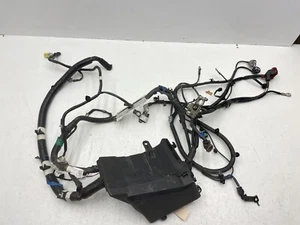 2018 SUBARU FORESTER ENGINE BAY FUSE RELAY BOX 81200 SG601 OEM 16 17 18 - Picture 1 of 18