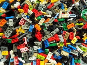LEGO 100 Small Pieces 1x2 Plates mixed colors picked at random 3023 - Picture 1 of 5