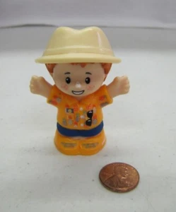 New! Fisher Price Little People RED HEAD VACATION TOURIST BOY Bucket Hat Glasses - Picture 1 of 3