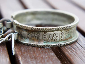 BRACCIALE braccialetto VINTAGE, in metallo - ETNICO - ANNI '70 -bbr01 - Foto 1 di 10