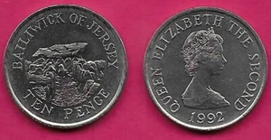 TRIKOT 10 PENCE 1992 UNC SCHILD ÜBER GESCHRIEBENEM WERT, JUNGE BÜSTE RECHTS, KÖNIGIN ELIZA - Bild 1 von 1