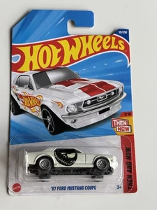 Hot Wheels 67 Mustang Jack The Pumping King Edition - Picture 1 of 17