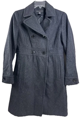 Gabardina New York & Co Talla 6 Mezcla de Lana Gris Carbón Oscuro Guisante 35.5"L Usada en Excelente Condición Foto 1 de 4