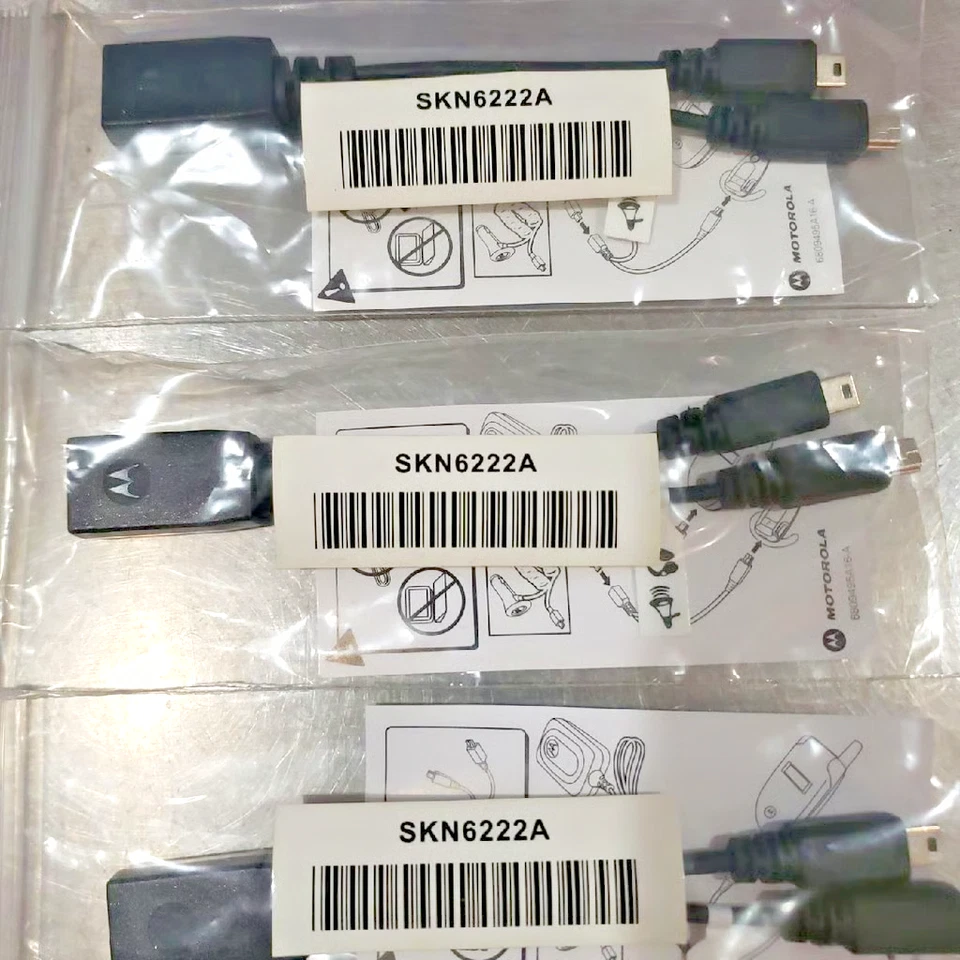 Adaptador 3 SKN6222 Motorola Y mini cabo divisor USB para SLVR L7 L7c L6 L2 V235 - Imagem 1 de 4