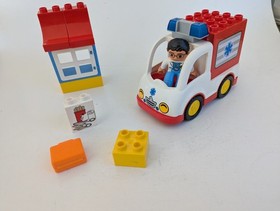 Lego Duplo 10527- Ambulance - Hospital - Doctor / EMT- Complete - 2014