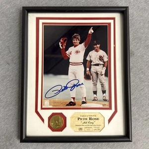 Pete Rose Framed Autographed 8x10 & Gold Medallion Limited /500 "Hit King" - Picture 1 of 8