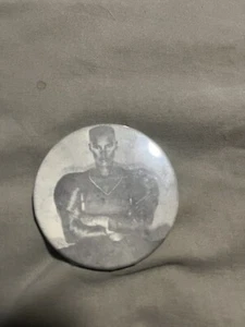 Grace jones warm Leatherette Pin - Picture 1 of 2