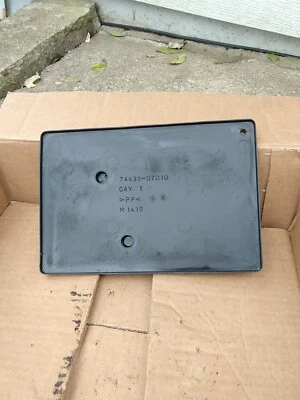 Bandeja de bateria Toyota Avalon 2000 2001 2002 2003 2004 fabricante de equipamento original 7443107010 - Imagem 1 de 2