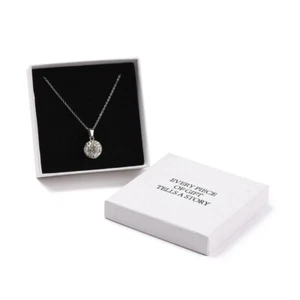 Cajas cuadradas de joyería de cartón 18 paquetes de 9 cm relleno de algodón para collar pendiente - Imagen 1 de 3