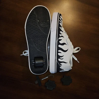 Heelys Sz 7 - Image 1 of 2