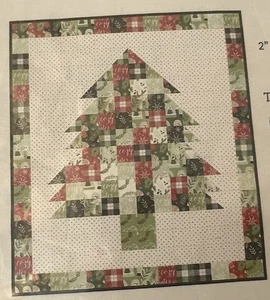 Rare SCRAPPY CHRISTMAS TREE WALL HANGING  2 EasyPiecing Quilting Grid panels Kt - Picture 1 of 3