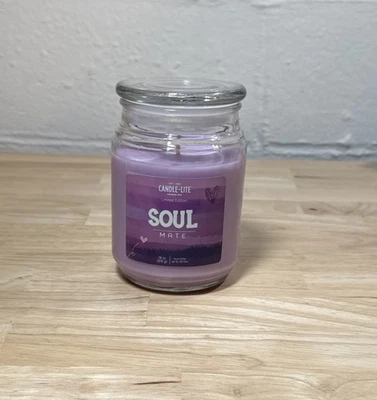 NEW CANDLE-LITE Limited Edition SOUL MATE Scented Candle 18 oz Nectarine Jasmine - Image 1 of 3