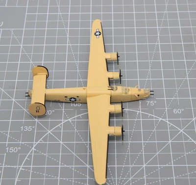 Model Power Postage Stamp 1/163 B-24J Liberator "376th Bomber Group" Open No Box - Image 1 of 4