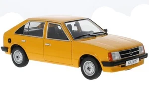OPEL Kadett D - 1979 - amarillo oscuro - caja blanca 1:24 - Imagen 1 de 6