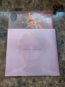 Halsey Manic Deluxe Rainbow Glitter Picture Disc If I Can’t Have Love Red UO - Picture 1 of 9