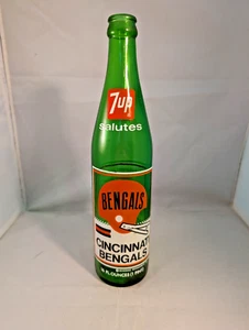 Vintage 16oz 7up Salutes Cincinnati Bengals Commemorative Green Bottle NFL - Bild 1 von 7