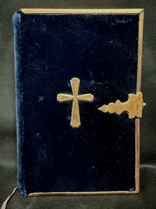 1850 Velvet Prayer Book With Clasp - Illustrated - Pocket Size Fine Binding - Picture 1 of 24