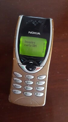 CELLULARE NOKIA 8210 FUNZIONANTE CON CARICABATTERIA  - Immagine 1 di 4